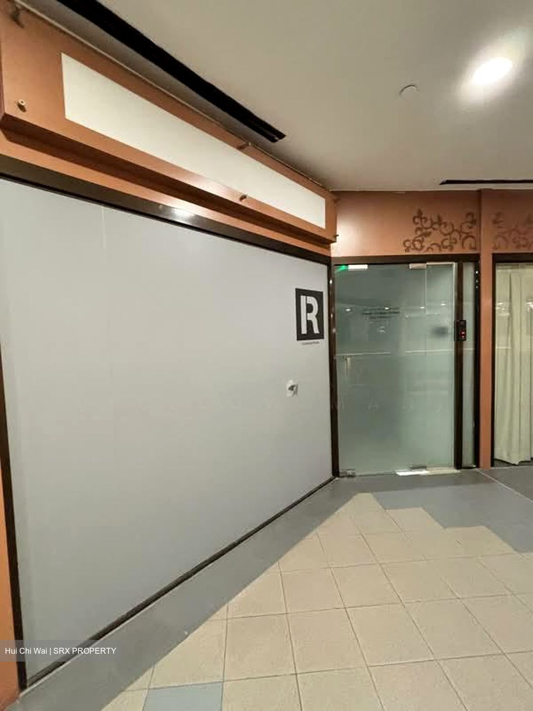 Furama City Centre Singapore (D1), Retail #591794401